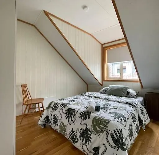 City Center Stylish Loft